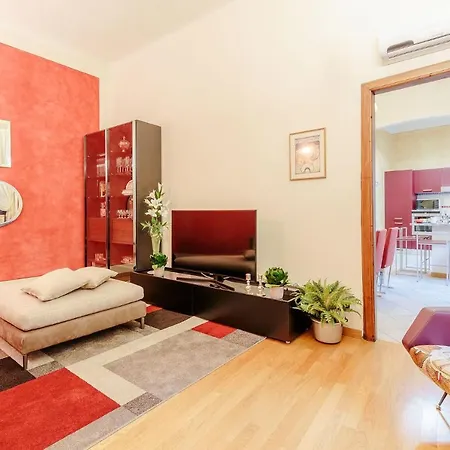 Apartman Casa Rosemary, Convenient 3 Bedrooms Flat In With Air Conditioning Lucca