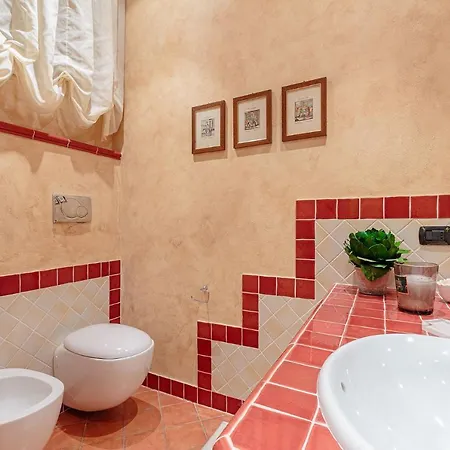 Casa Rosemary, Convenient 3 Bedrooms Flat In With Air Conditioning * Lucca