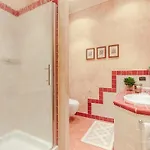 Casa Rosemary, Convenient 3 Bedrooms Flat In With Air Conditioning