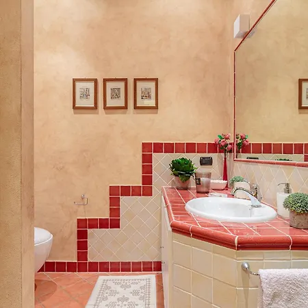 Casa Rosemary, Convenient 3 Bedrooms Flat In With Air Conditioning Appartamento